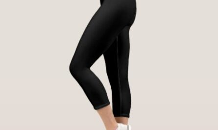 Women's Black Yoga  Capri Leggings