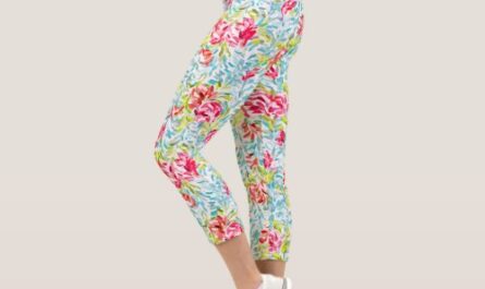 Funky Summer Colors Paint Splatter Art Pattern Capri Leggings