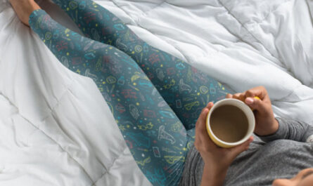 HARRY POTTER™ Artifacts Line Art Pattern Leggings