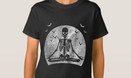 Meditating Skeleton Yoga Lover Halloween Moon Cost T-Shirt