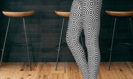 Black and White Optical Illusion Mosaic Pattern Leggings