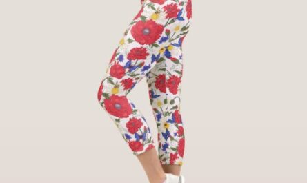 Pretty Floral Print Red Poppies Blue Wildflowers Capri Leggings