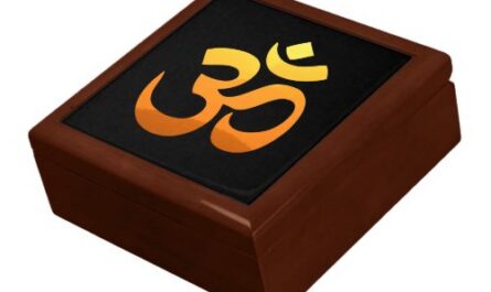 Om Mantra Symbol Yoga Asana Relax Fitness Gold Sun Gift Box