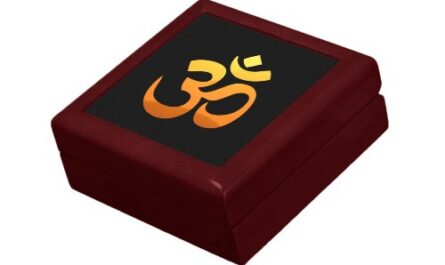Om Mantra Symbol Yoga Asana Relax Fitness Sunrise Gift Box