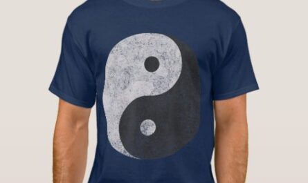 Yin Yang Symbol Tao Taijitu Yoga Peace Love Ver T-Shirt